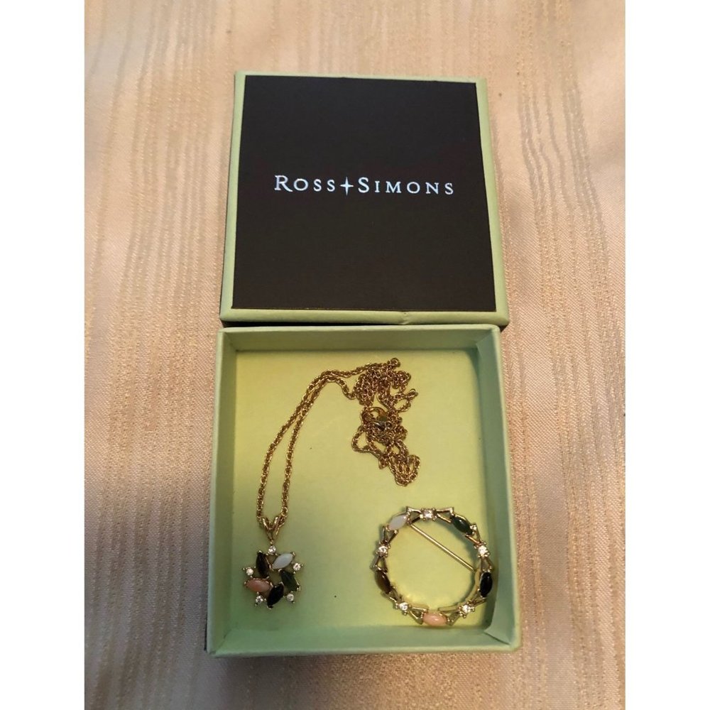 Ross simon Necklace and broach set